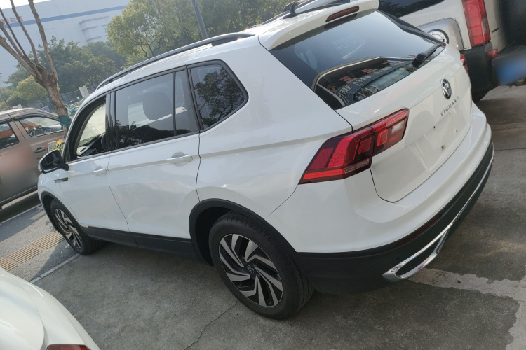 大众 途观L 2023款 330TSI 自动两驱舒享版车身外观6003