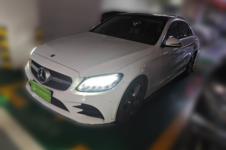 奔驰C级 2020款 改款 C 260 L 运动版车身外观1