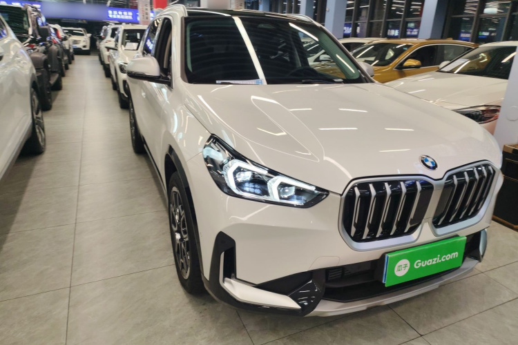 宝马X1 2024款 sDrive25Li X设计套装车身外观3