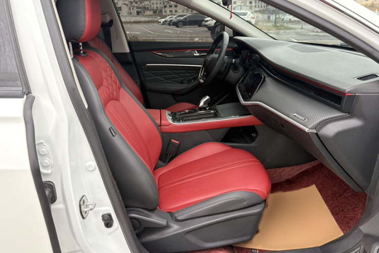 东风风神 奕炫MAX 2021款 1.5T 超炫潮爸版中控内饰7008