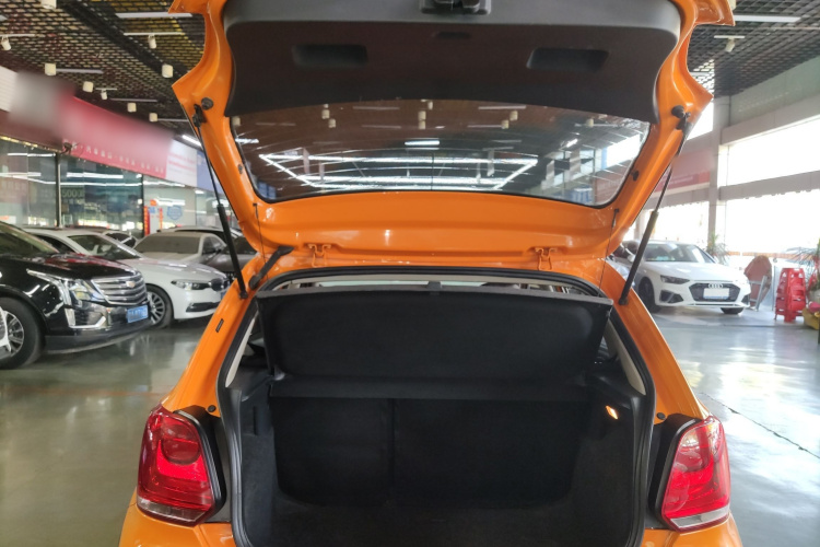 大众 2012款 1.6L Cross Polo AT局部细节23