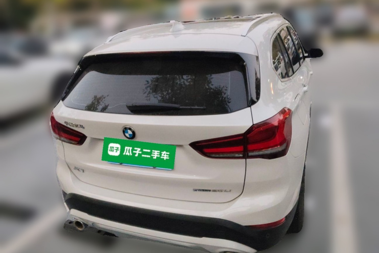 宝马X1 2020款 sDrive20Li 尊享型车身外观6