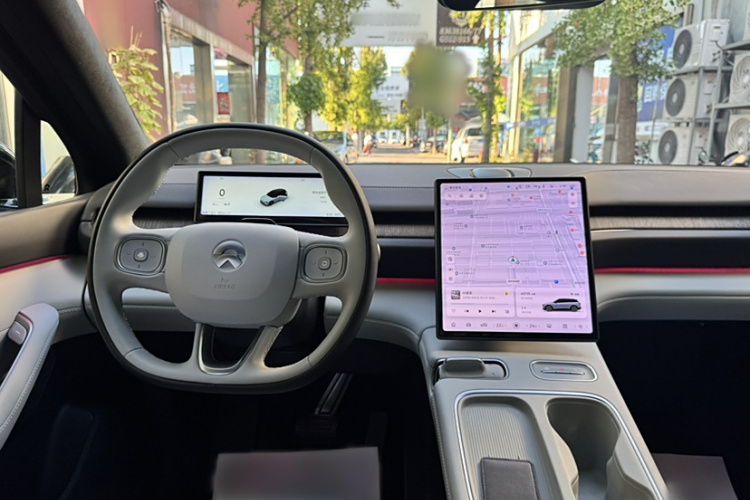 蔚来ES6 2023款 75kWh中控内饰7002