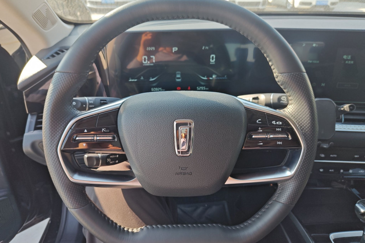 奔腾B70 2021款 1.5T 自动乐享型中控内饰13