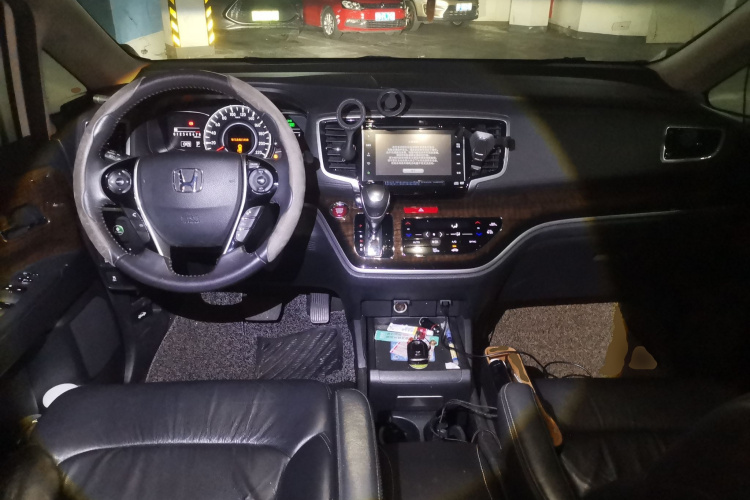 本田 奥德赛 2015款 2.4L 至尊版中控内饰12