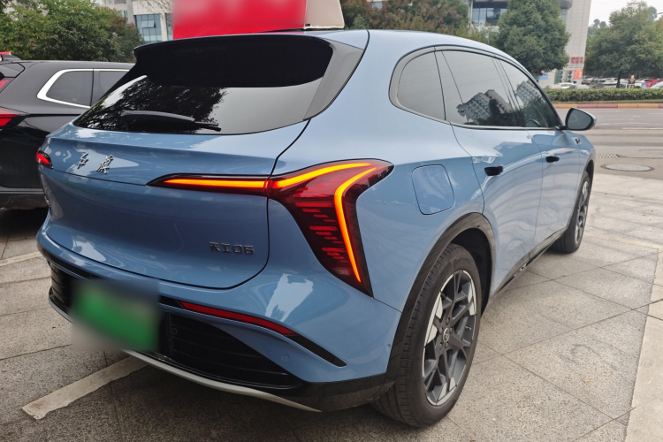 红旗天工06 2025款 660 四驱 智选版车身外观6005