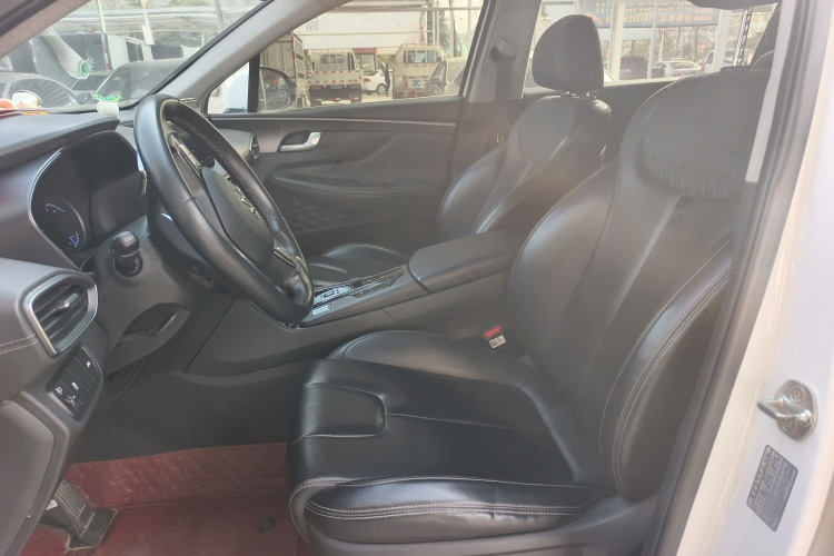 现代 胜达 2019款 380 TGDi DLX 自动两驱智尊版 国V局部细节19