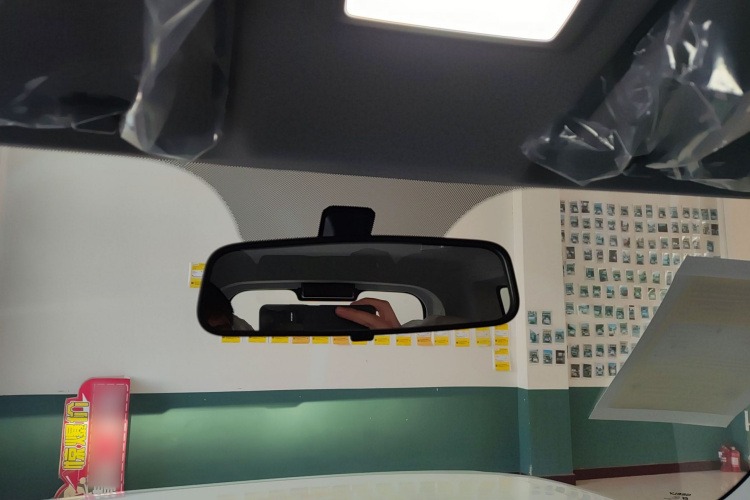 吉利银河 熊猫 2025款 210km 元气熊中控内饰22