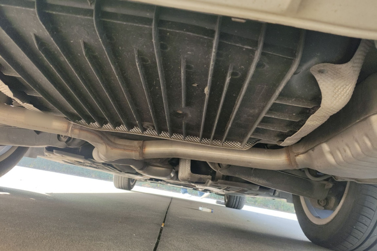 奔驰C级 2016款 C 200 L 运动型局部细节9009