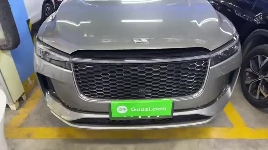 理想汽车 理想ONE 2021款 增程6座版实拍1