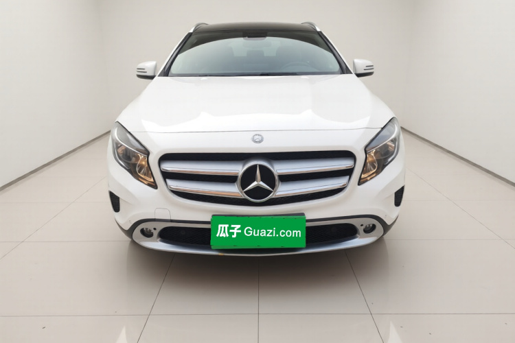 奔驰GLA 2016款 GLA 200 动感型车身外观2