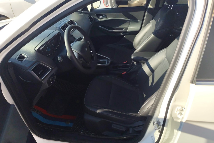 福特 福睿斯 2017款 幸福版 1.5L 自动时尚型中控内饰19