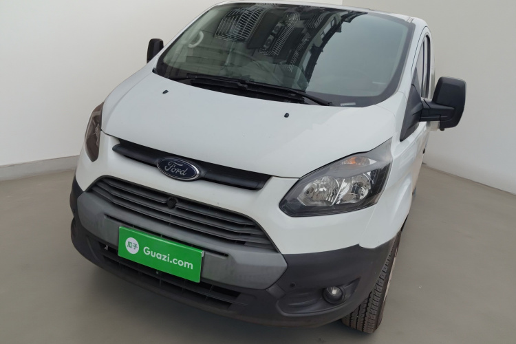 福特 全顺 2019款 2.0T汽油自动多功能商用车短轴低顶6座国VI车身外观1