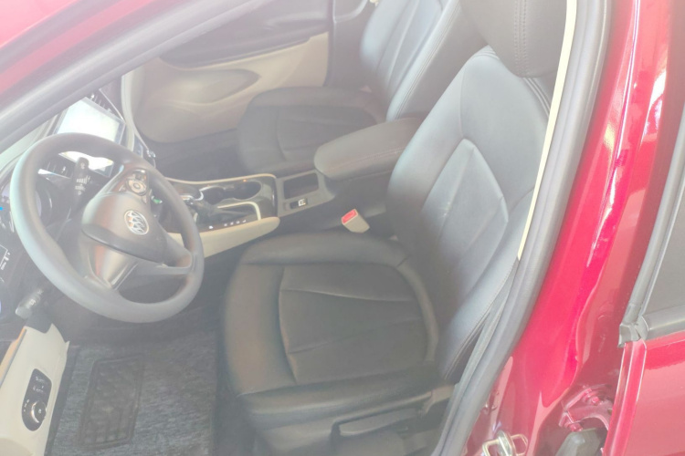 别克 威朗 2019款 三厢 15S 自动进取型中控内饰19