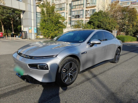 小鹏P7 2023款 P7i 702 Pro