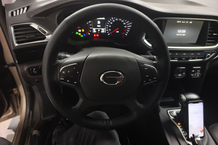 广汽传祺 传祺GS4 2015款 200T G-DCT豪华版局部细节13