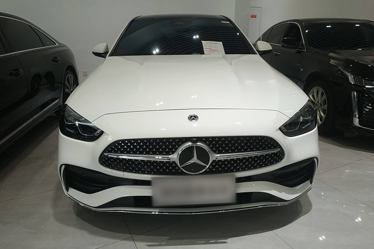 奔驰C级 2023款 改款 C 260 L 运动版车身外观2