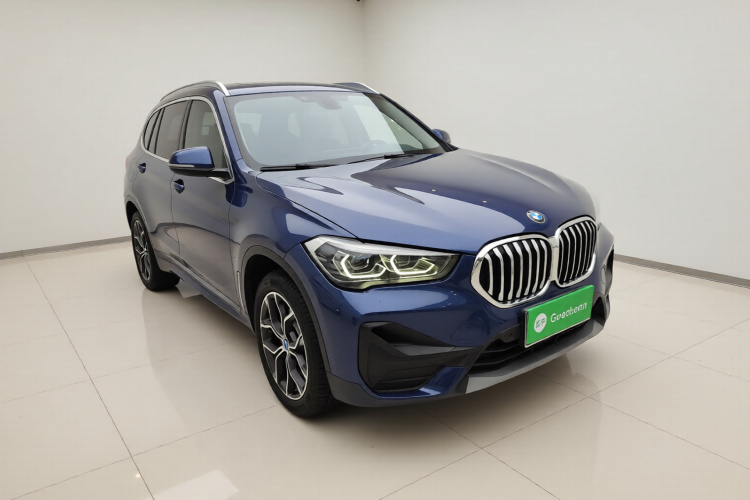 宝马X1 2021款 改款 sDrive25Li 领先型车身外观3