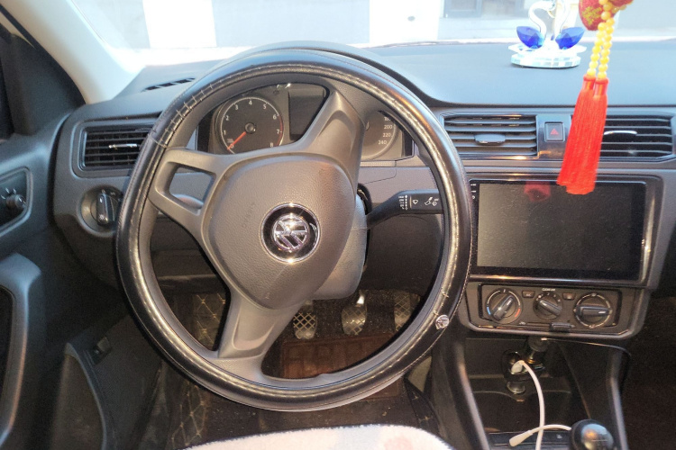 大众 桑塔纳 2021款 1.5L 手动风尚版中控内饰13