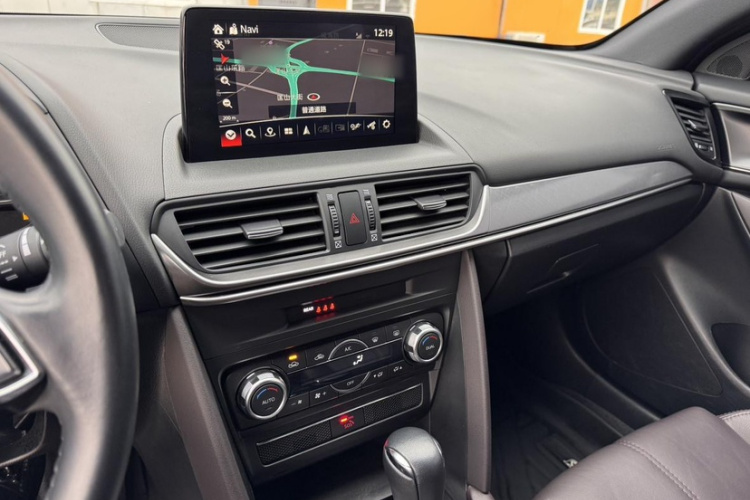 马自达CX-4 2020款 2.0L 自动两驱蓝天品位版局部细节16