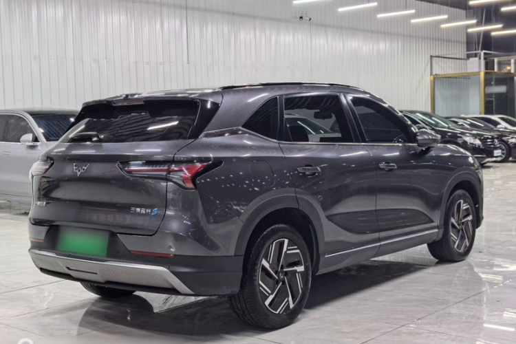 五菱汽车 五菱星光S 2024款 130km 旗舰型车身外观6004