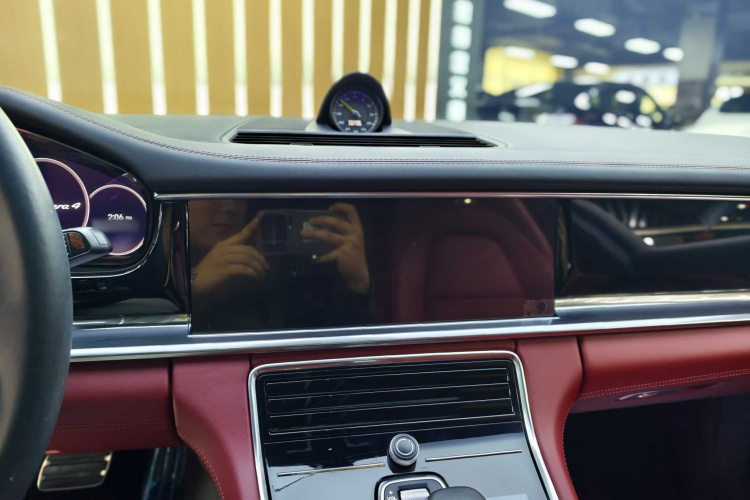 保时捷 Panamera新能源 2023款 Panamera 4 E-Hybrid 铂金版 2.9T中控内饰7003