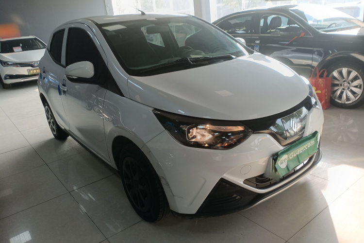 江铃集团新能源 易至EV2 2023款 吉祥版 201km 舒适型车身外观3