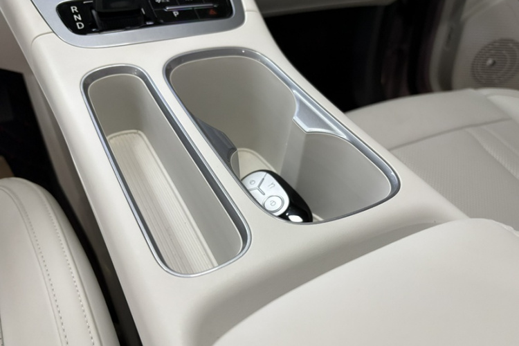 吉利银河 星愿 2025款 310km 梦想版中控内饰7002