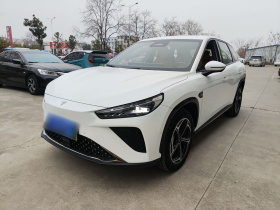 哪吒汽车 哪吒L 2024款 增程 220 闪充版