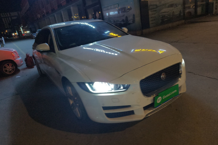 捷豹XEL 2018款 2.0T 250PS 尊享版车身外观3