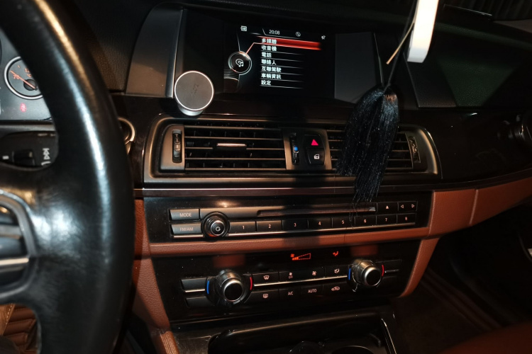 宝马5系 2014款 520Li 典雅型局部细节16