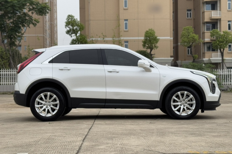 凯迪拉克XT4 2021款 28T 两驱技术型车身外观6003