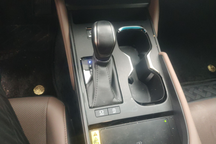 雷克萨斯ES 2025款 200 臻享版局部细节18