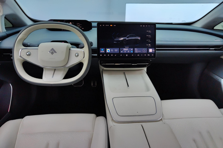 昊铂GT 2023款 560后驱七翼版中控内饰12