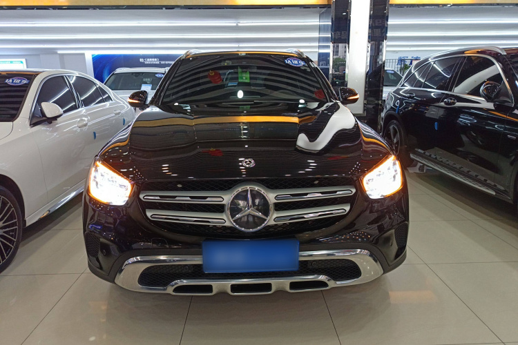 奔驰GLC 2020款 改款 GLC 260 L 4MATIC 动感型车身外观2