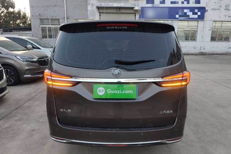 别克GL8 2021款 陆上公务舱 652T 舒适型车身外观6