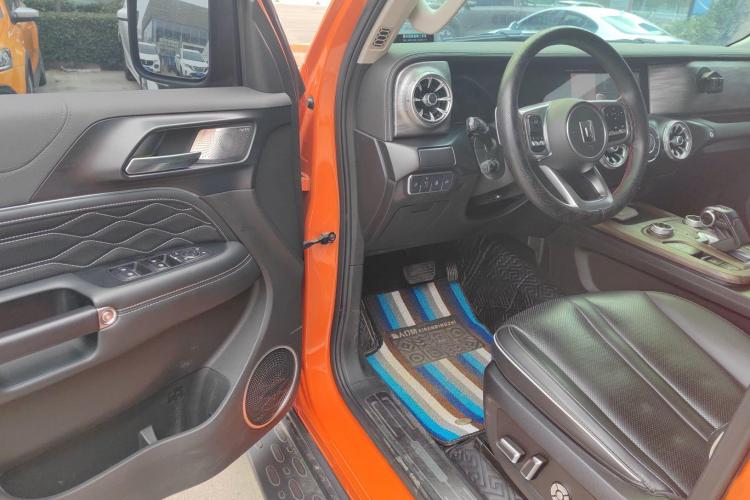 坦克300 2021款 越野版 2.0T 征服者中控内饰7002