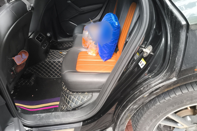 奥迪Q5L 2018款 40 TFSI 荣享时尚型 国VI中控内饰7004