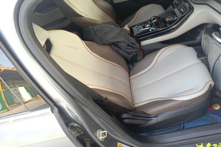 比亚迪 秦PLUS 2023款 冠军版 DM-i 120KM领先型局部细节41