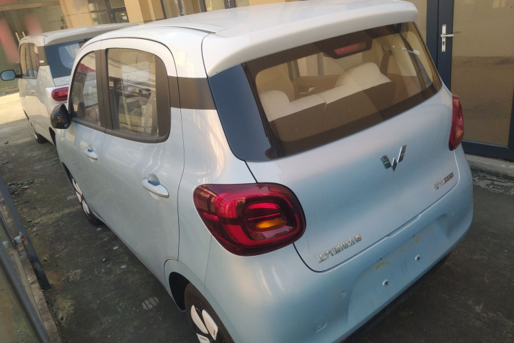 五菱汽车 宏光MINIEV 2025款 四门版 臻享+款车身外观4