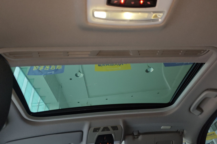 宝马1系(进口) 2013款 改款 118i 领先型局部细节22