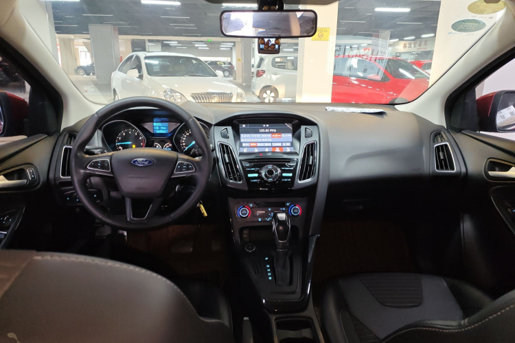 福特 福克斯 2017款 两厢 1.6L 自动风尚型智行版中控内饰7002