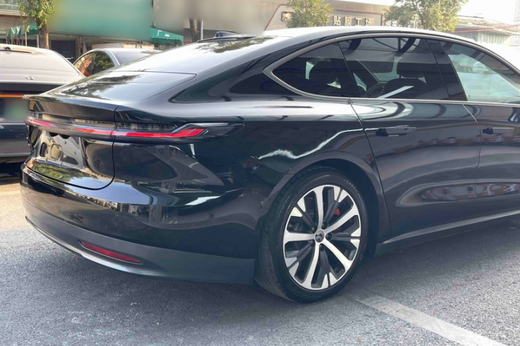 蔚来ET7 2022款 100kWh 首发版车身外观6005