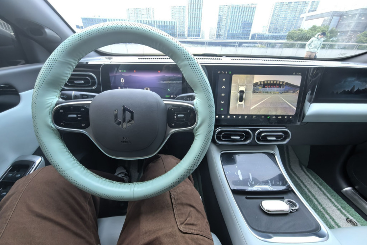 零跑汽车 零跑C01 2023款 525舒享版中控内饰7008