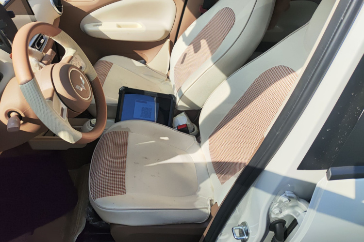 五菱汽车 宏光MINIEV 2025款 四门版 臻享+款中控内饰19