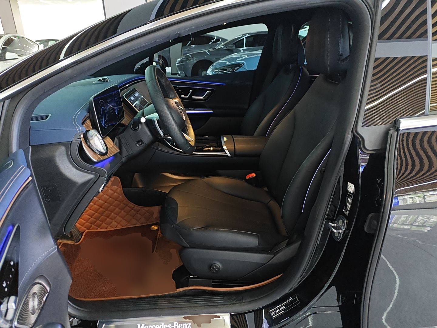 奔驰EQE 2022款 350 先锋版