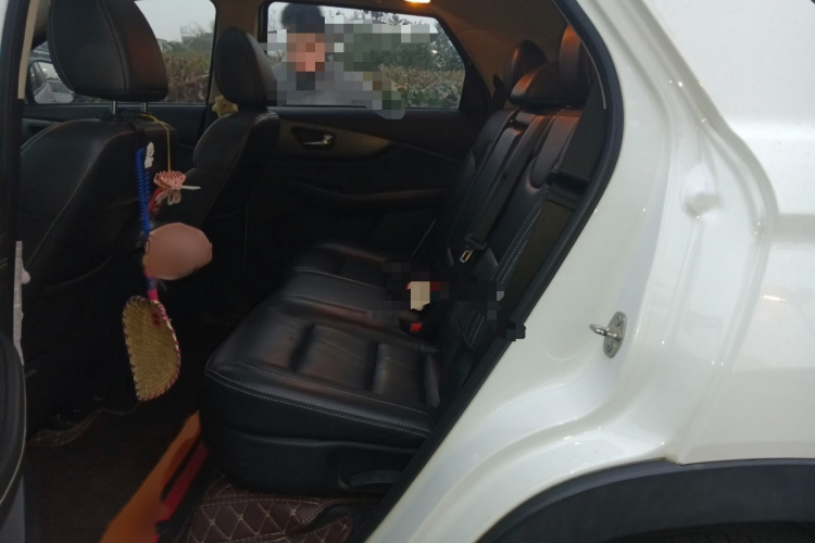 东风风光 风光S560 2018款 改款 1.8L CVT尊贵型 5座中控内饰7004