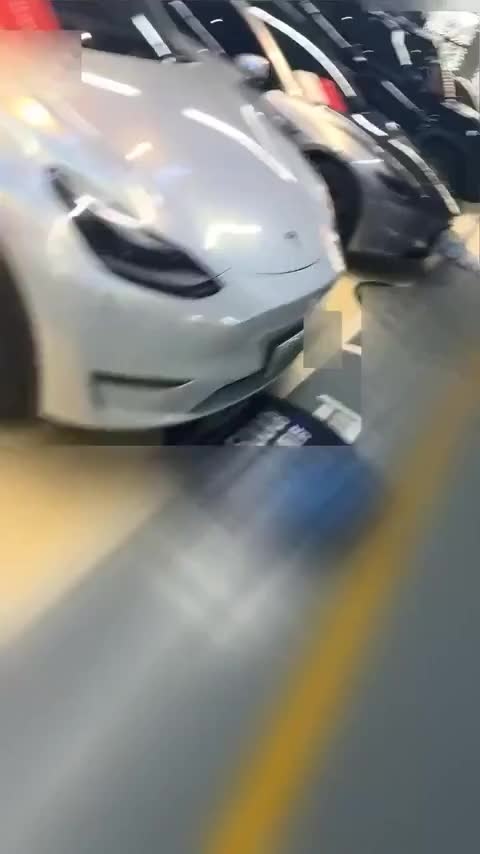 特斯拉 Model Y 2021款 标准续航后驱版讲解2