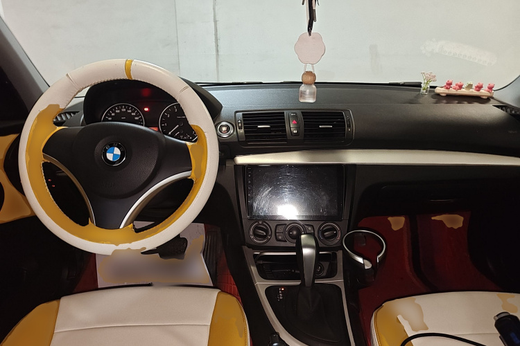 宝马1系(进口) 2008款 120i 自动挡中控内饰12