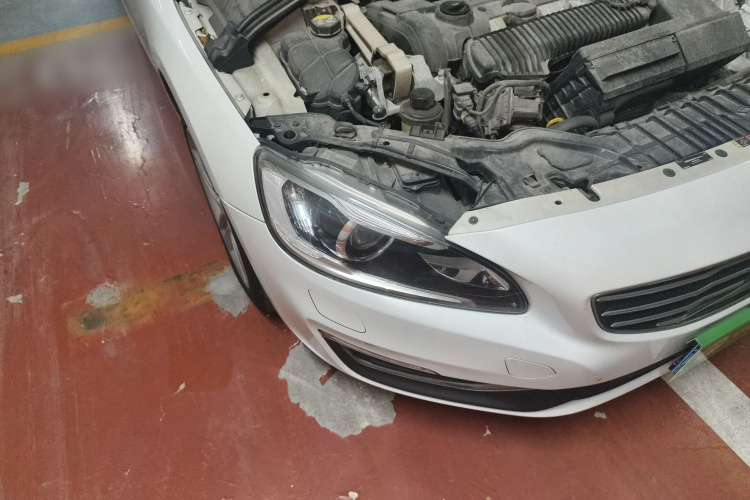 沃尔沃S60 2015款 S60L T5 智驭版车身外观6006